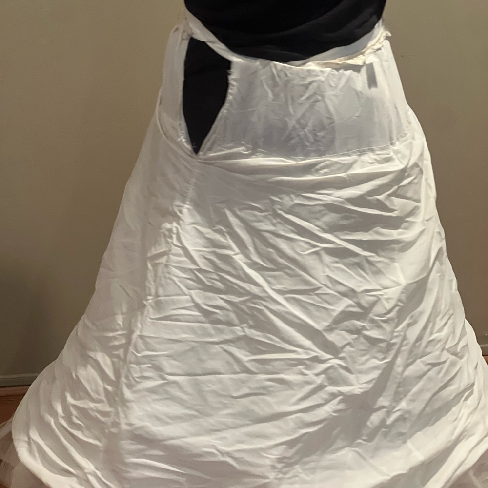 Petticoat Alley White A-Line Skirt